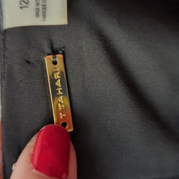 Elegant Black Floral Embroidered Dress - Picture 3 of 10